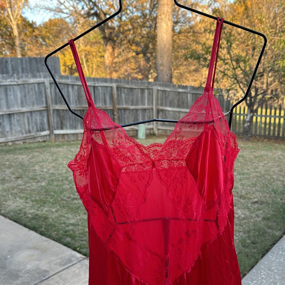 Nos Vintage JC Penney Red lace Nylon M gown Nightgown USA made